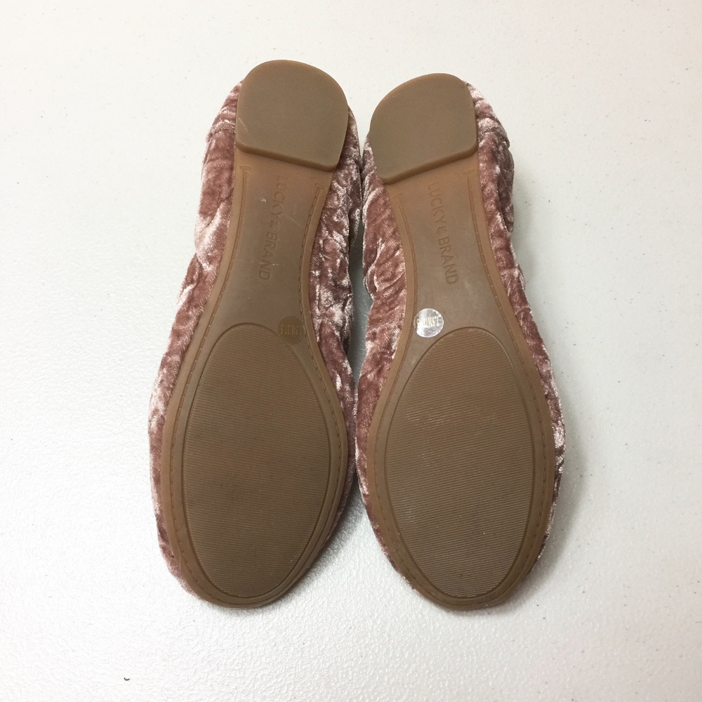 NEW Lucky Brand Crushed Velvet Flats Silver Pink - Picture 5 of 7